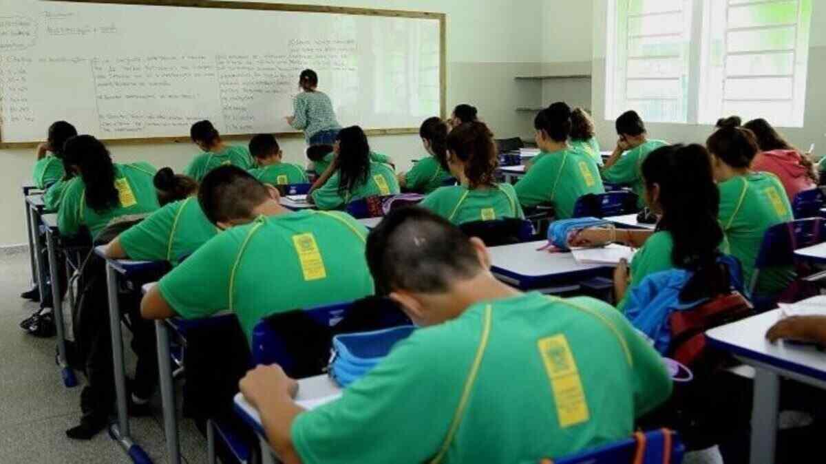 Professores convocados do Estado terão reajuste de 15% a partir deste mês, afirma Fetems