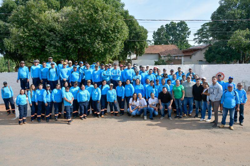 Servidores do Artefatos e da Secretaria de Serviços Urbanos recebem novos uniformes
