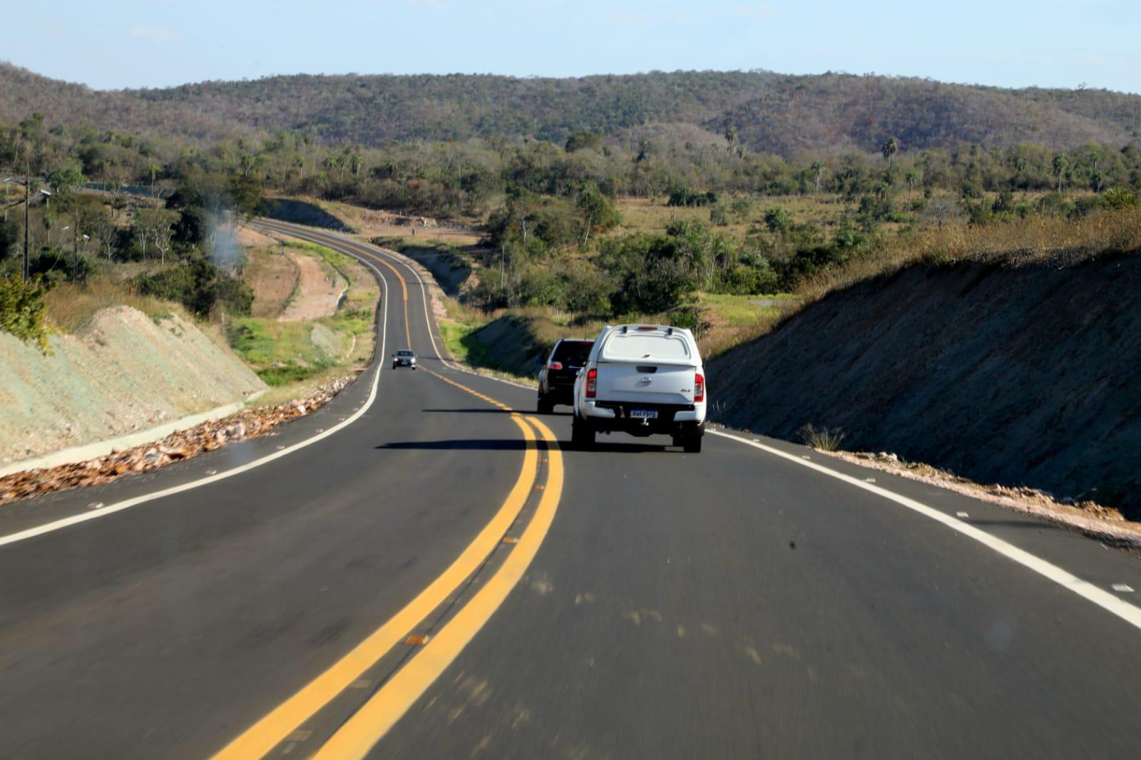Governo de MS inaugura Estrada do 21, Rodovia do Turismo que liga Anastácio a Bonito