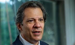 Governo suspende R$ 15 bilhões do orçamento