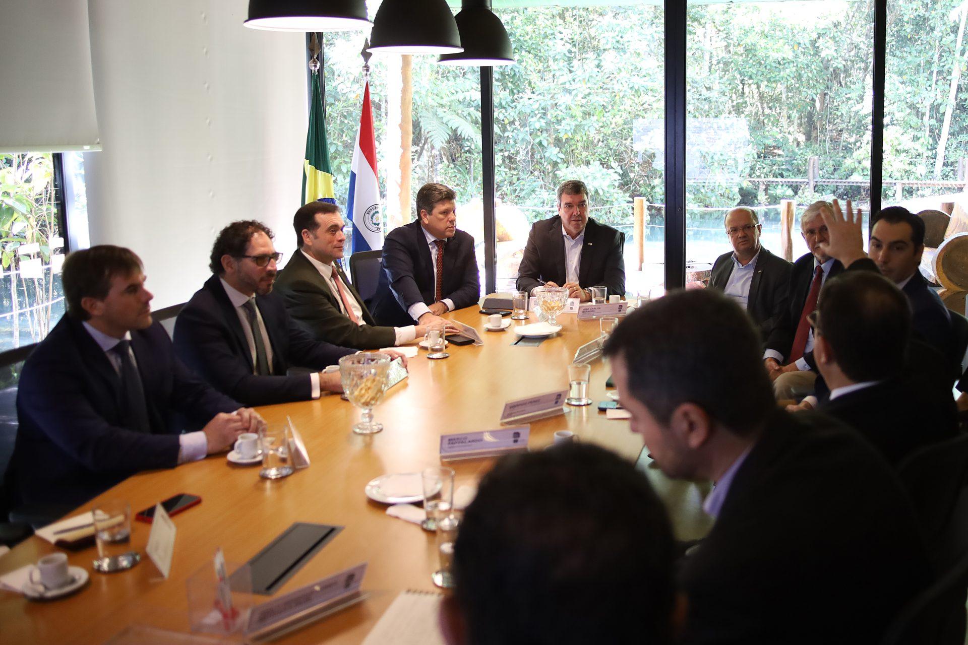 Comitiva do Paraguai apresenta projeto de gasoduto ligando países da rota bioceânica a MS