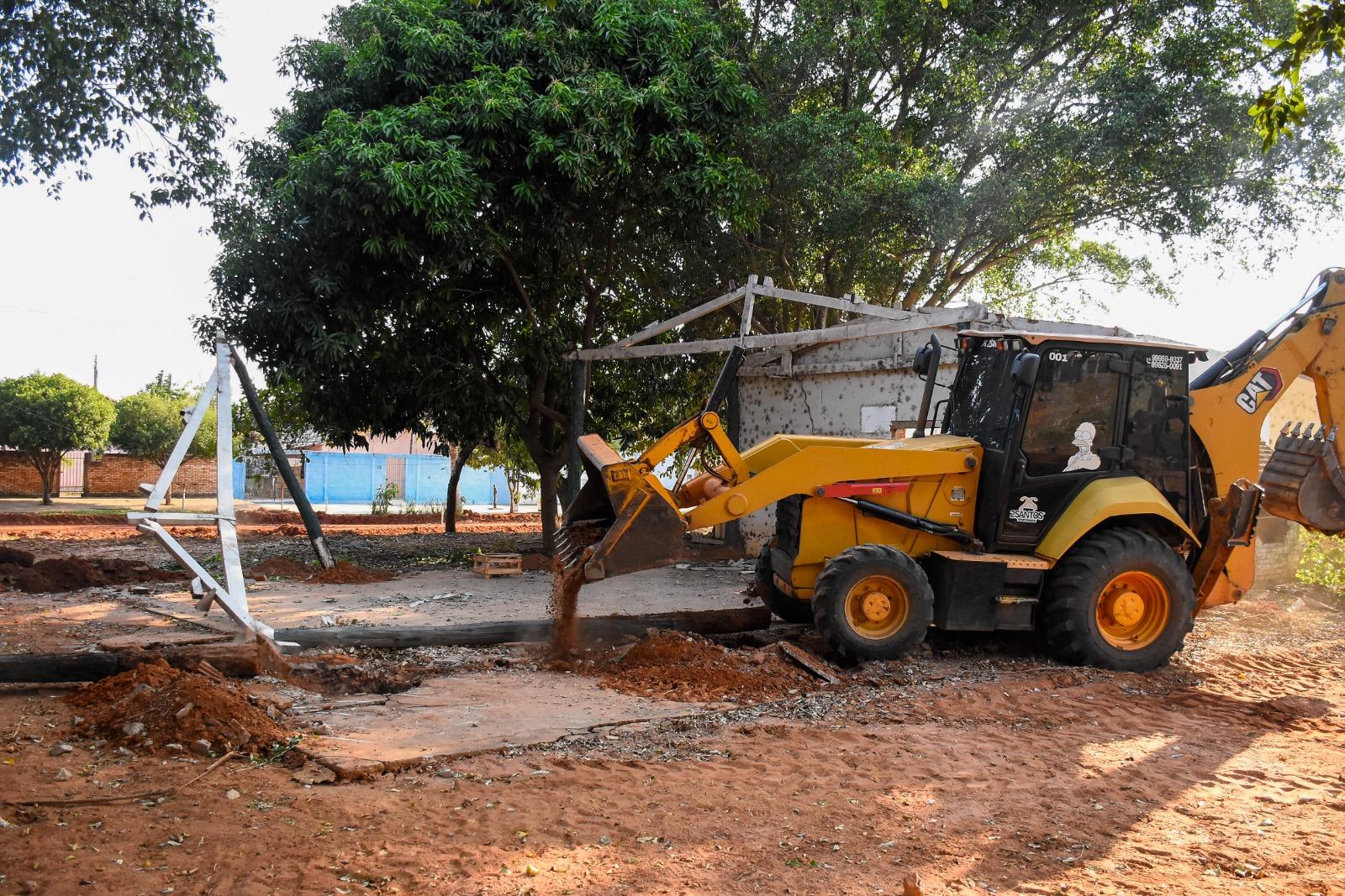 Construção da Praça na Vila Previsul Anexa ao Parque da Lagoa Comprida Tem Início