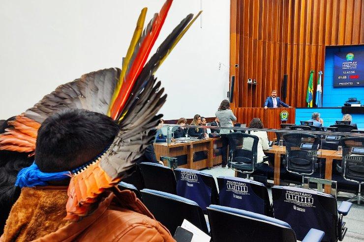 Deputados pedem resolução de conflitos no campo e criticam violência