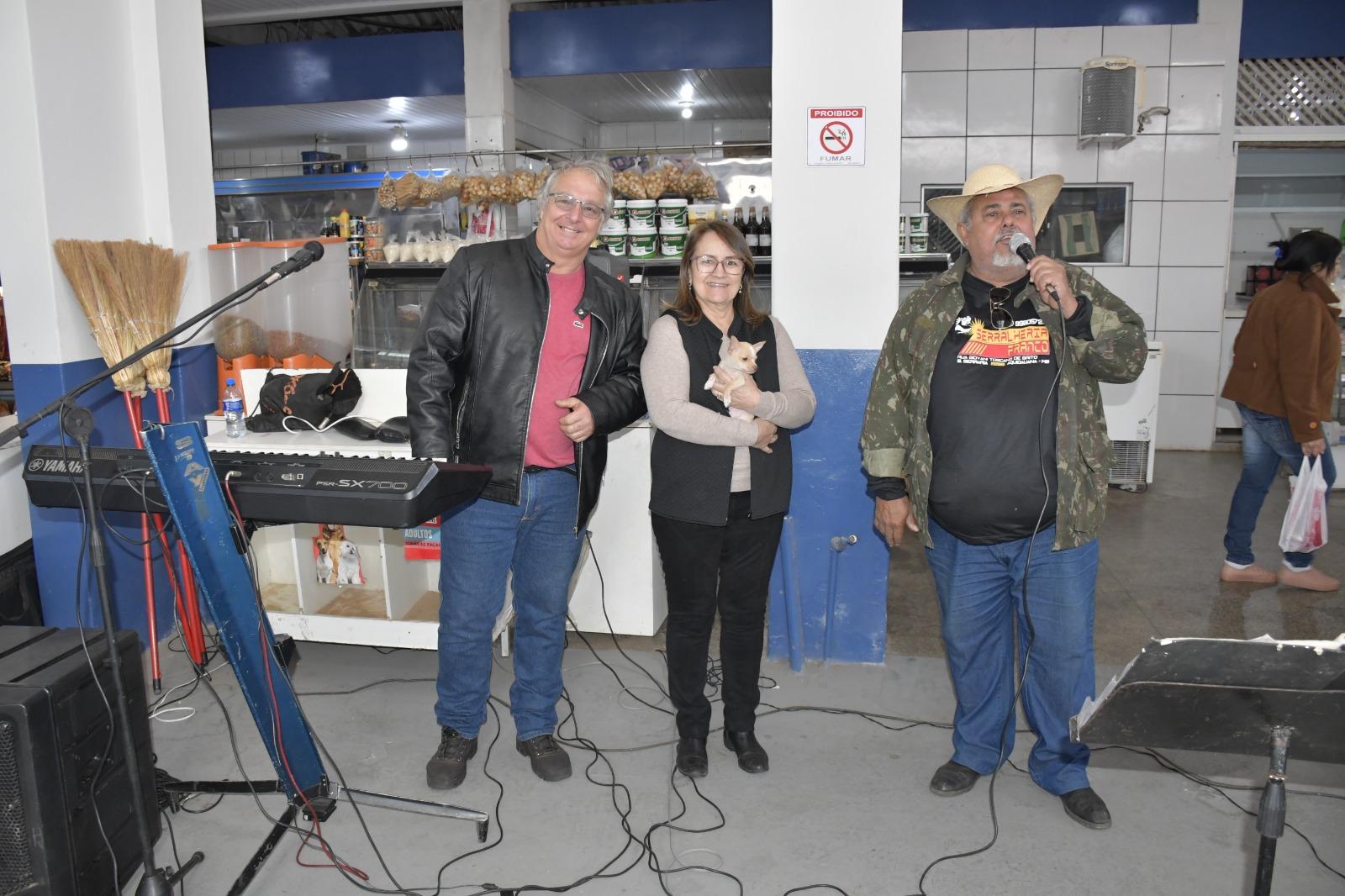 Feira do Mercadão anima e movimenta economia no centro da cidade