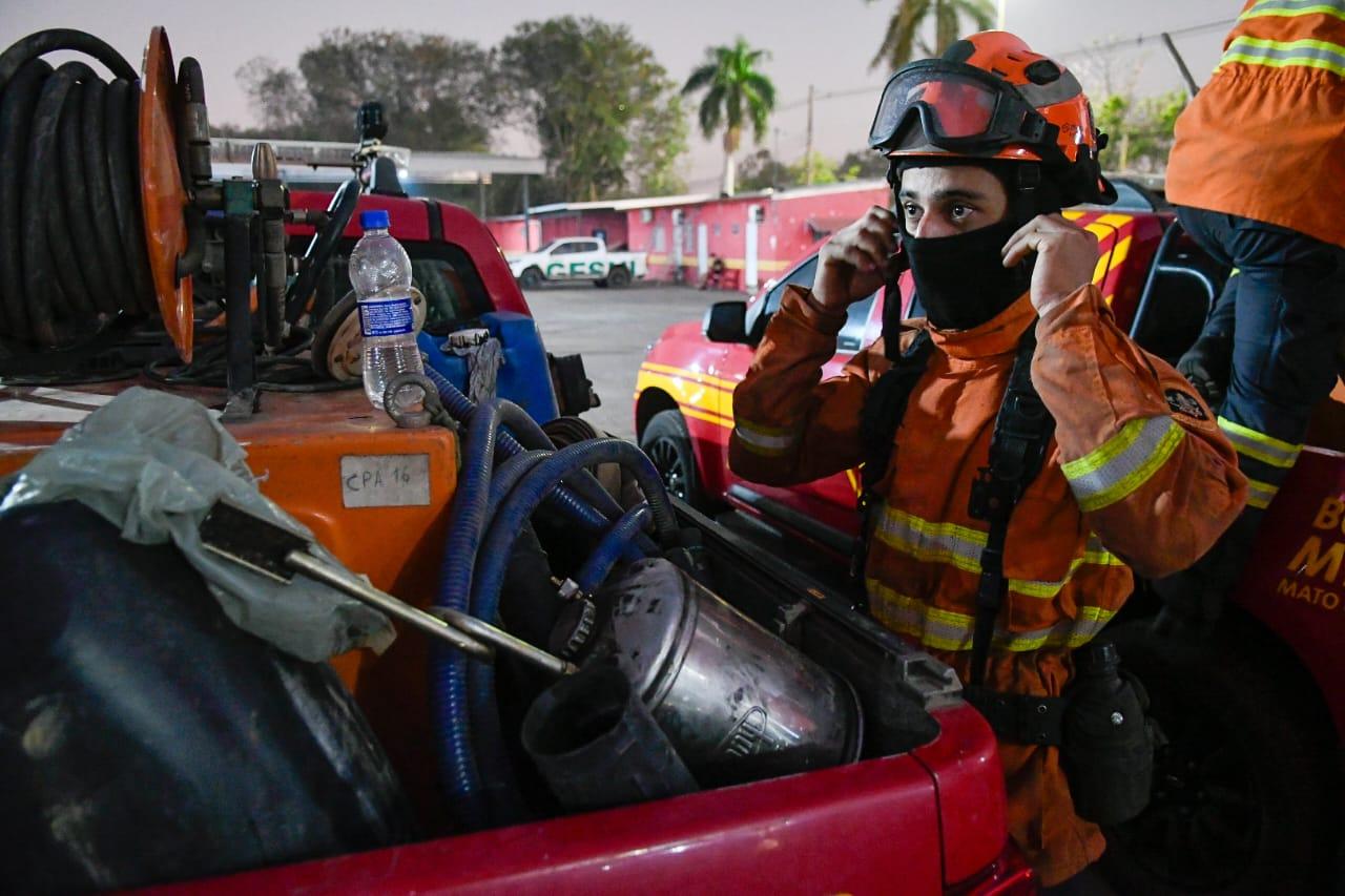 Governo de MS formaliza criação de quadro de oficiais e praças temporários do Corpo de Bombeiros