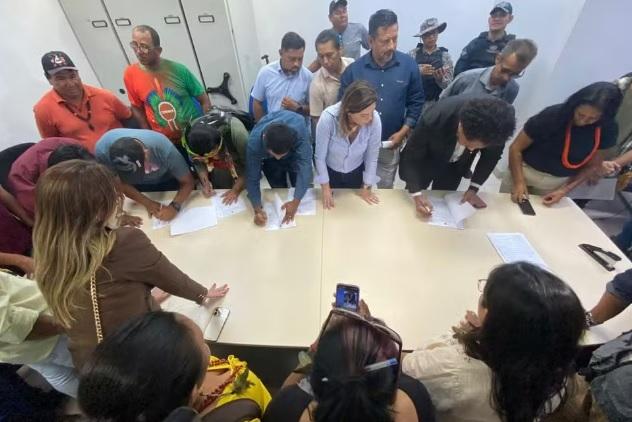 Indígenas encerram bloqueios em rodovia após acordo para solucionar falta de água nas aldeias de MS