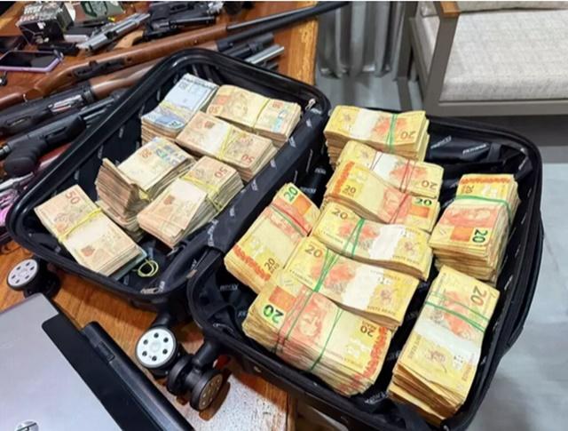 Polícia Federal desarticula quadrilha de traficantes e apreende uma tonelada de cocaína