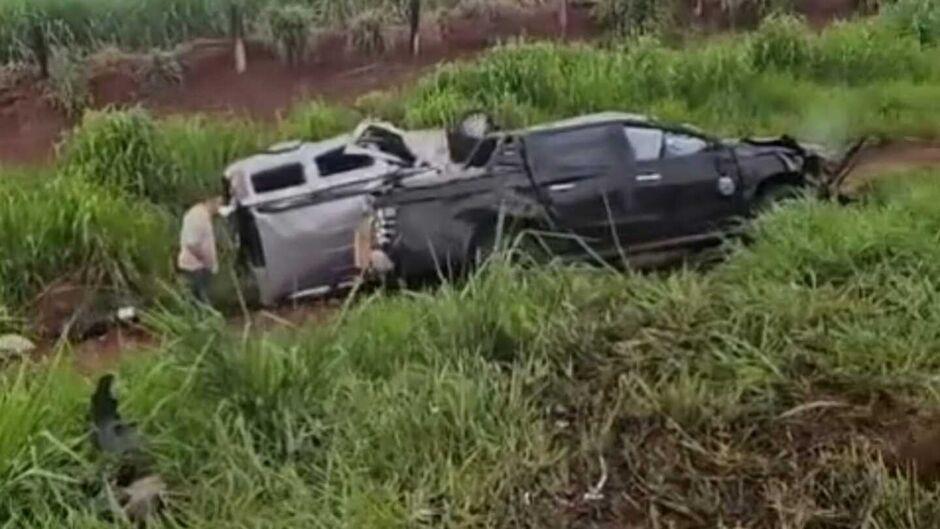 Acidente com colisão frontal deixa um morto e três feridos