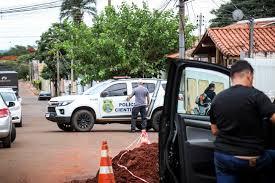 Professor encontrado pela irmã, foi morto com uma facada no pescoço