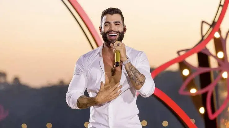 Justiça condena Gusttavo Lima a indenizar espectadora exposta durante show